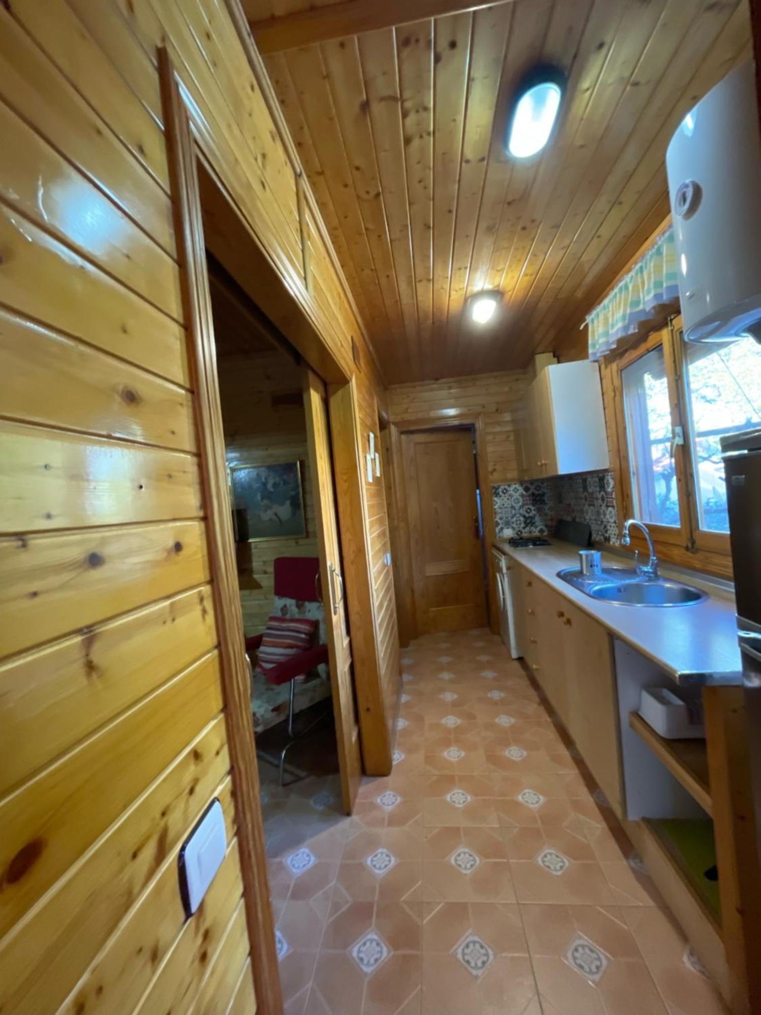 Cabanas De Nerpio Esterno foto