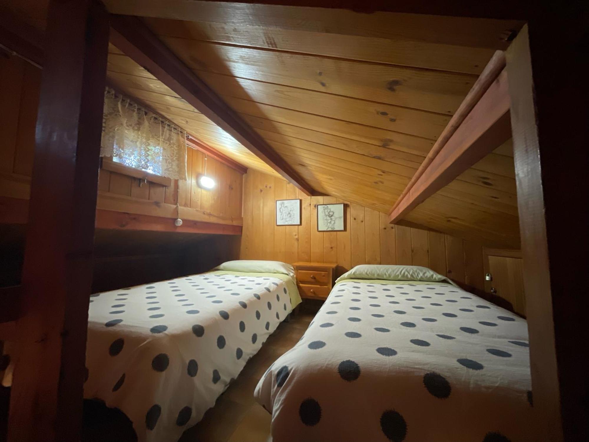 Cabanas De Nerpio Esterno foto